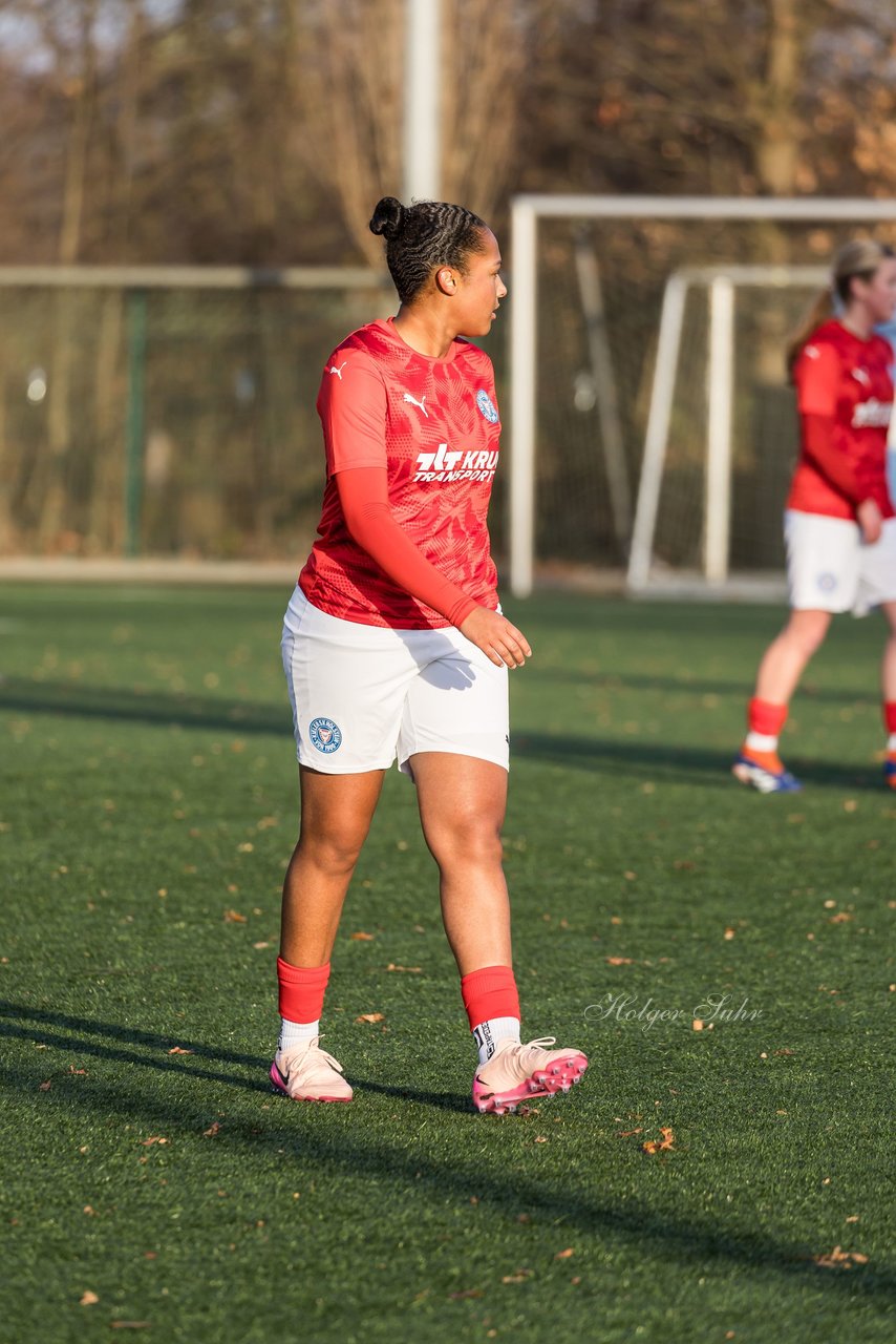 Bild 97 - wBJ Hamburger SV - Holstein Kiel : Ergebnis: 8:0